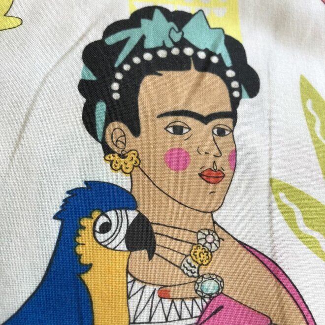 Frida con las plumas Stoff kaufen