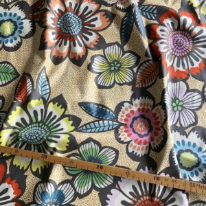 Baumwollstoff mit großen Blumen von Alexander Henry
