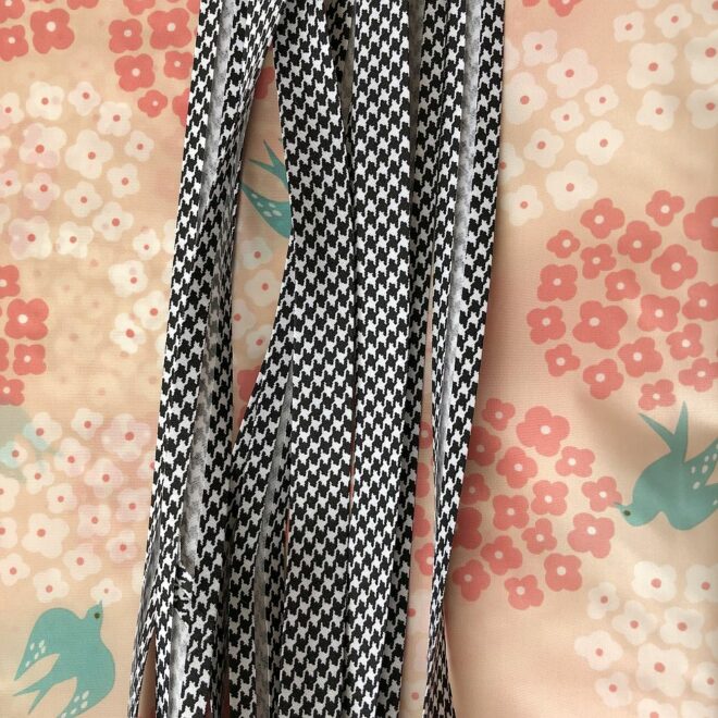 80 cm Nylon+Schrägband für STOFFBEUTEL VÖGEL SW – Bild 2