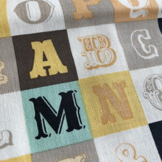 ABC BAUMWOLLSTOFF braun – Bild 2