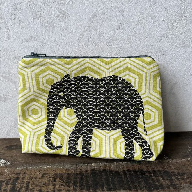 kleine Kulturtasche mit individuellem Print